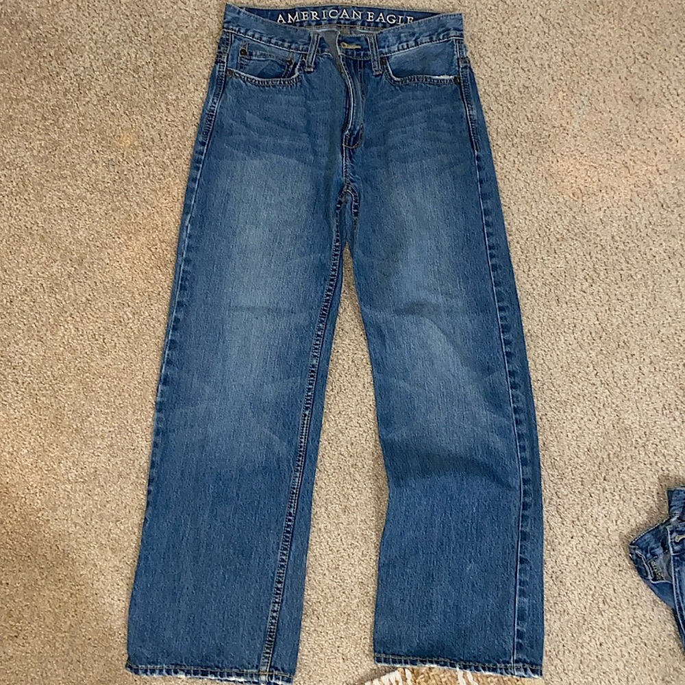 Size 26-28 American Eagle jeans! In excellent condition!!